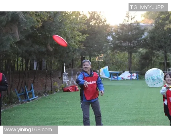 飞盘盛宴：深入了解上海飞盘队员的个人技能与团队协作